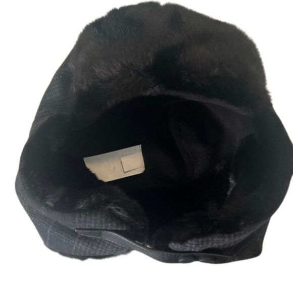 Banana Republic Glen Check Black and Grey Plaid Fur Detail Hat S/M - Picture 8 of 10